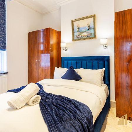 The Chapter Hotels - Griffin House ลอนดอน ภายนอก รูปภาพ